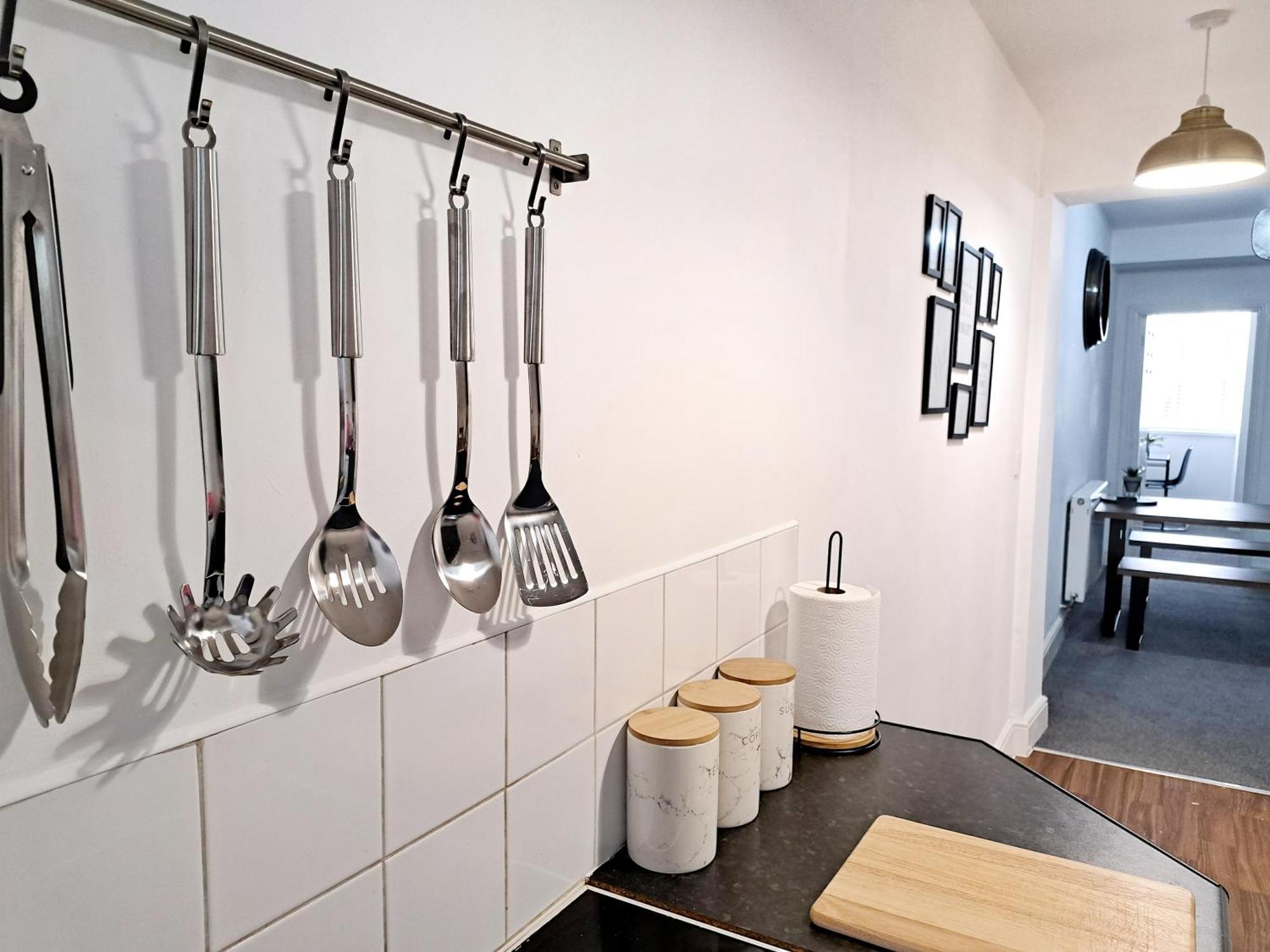 Stylish 2 Bed Apartment With Free Parking, Speed Wifi, Free Parking 콜체스터 외부 사진