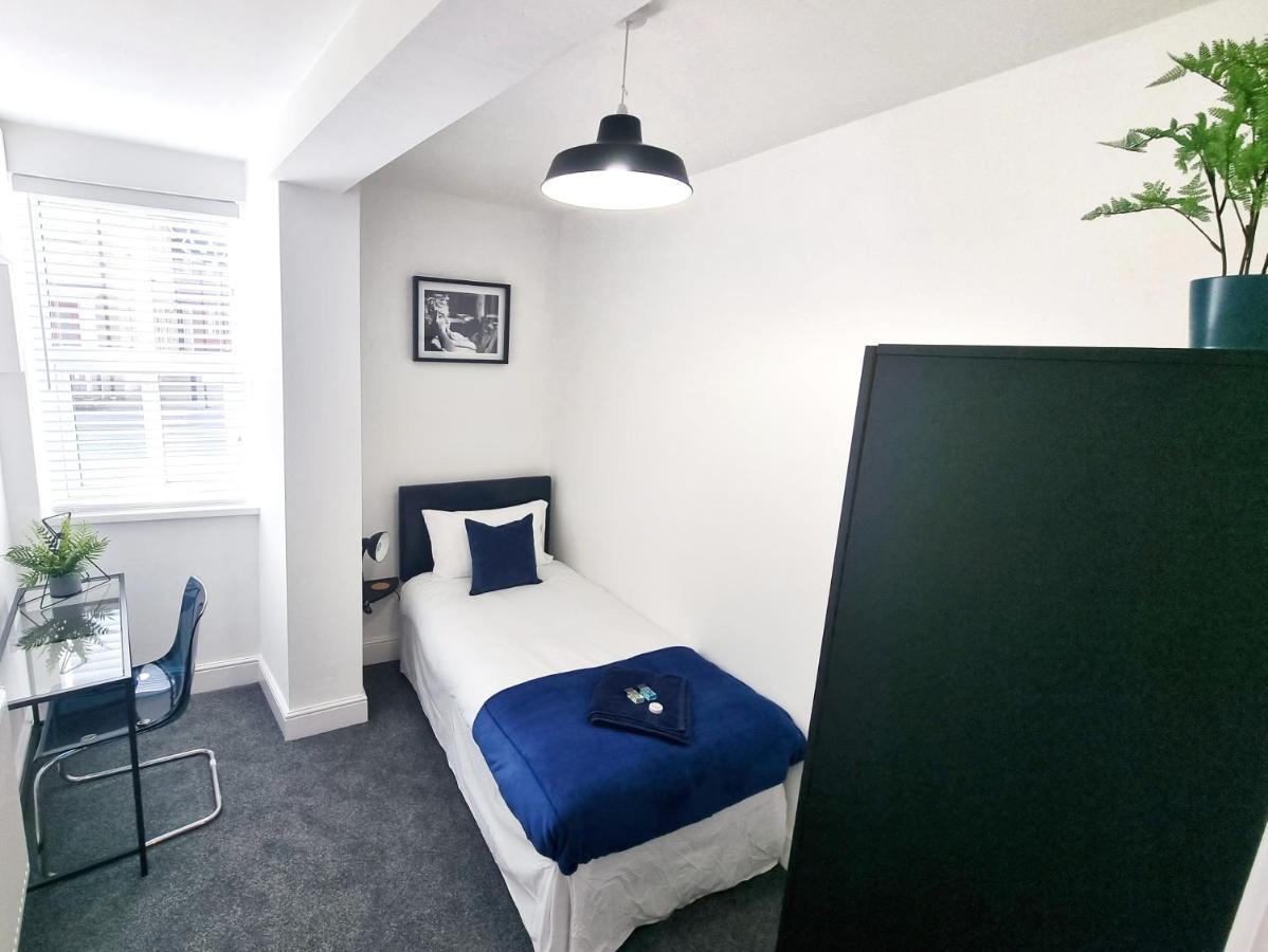 Stylish 2 Bed Apartment With Free Parking, Speed Wifi, Free Parking 콜체스터 외부 사진