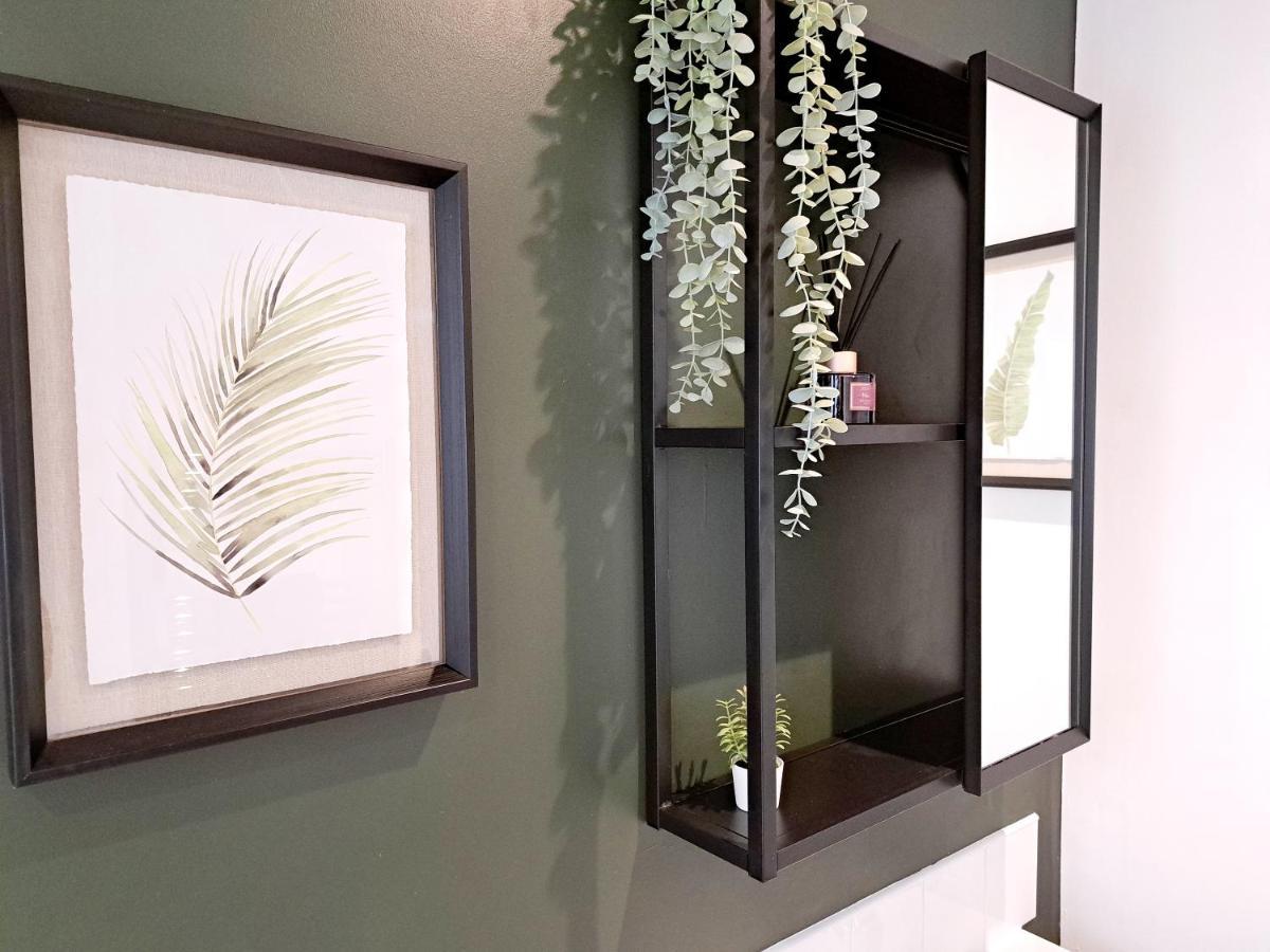 Stylish 2 Bed Apartment With Free Parking, Speed Wifi, Free Parking 콜체스터 외부 사진